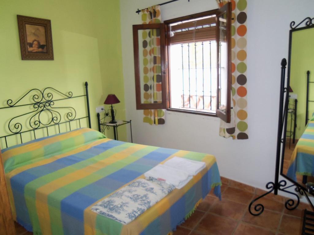 Apartamentos Rurales Jardines Del Visir ヘナルグアシル エクステリア 写真
