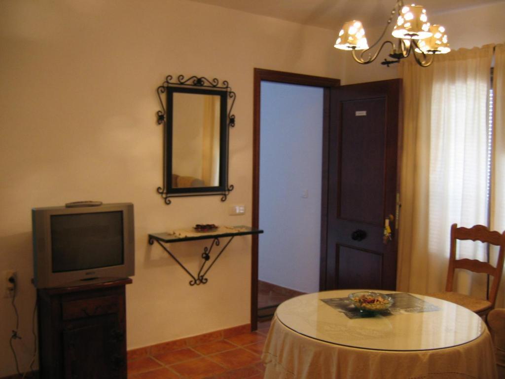 Apartamentos Rurales Jardines Del Visir ヘナルグアシル エクステリア 写真